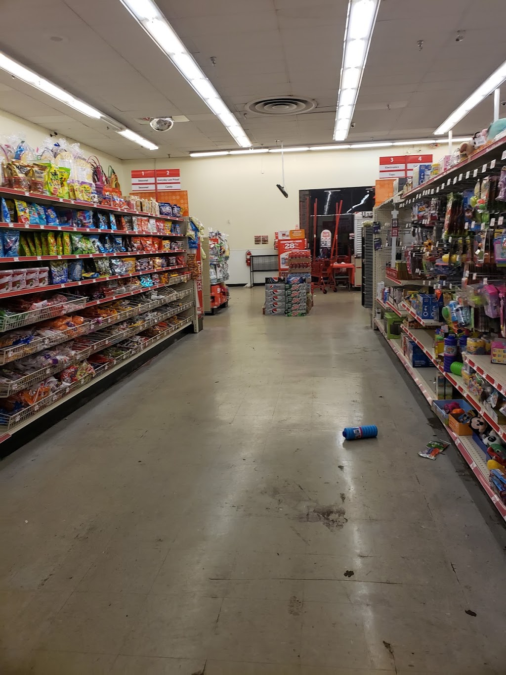 Family Dollar | 2435 Harrison Ave, Cincinnati, OH 45211, USA | Phone: (513) 975-6928