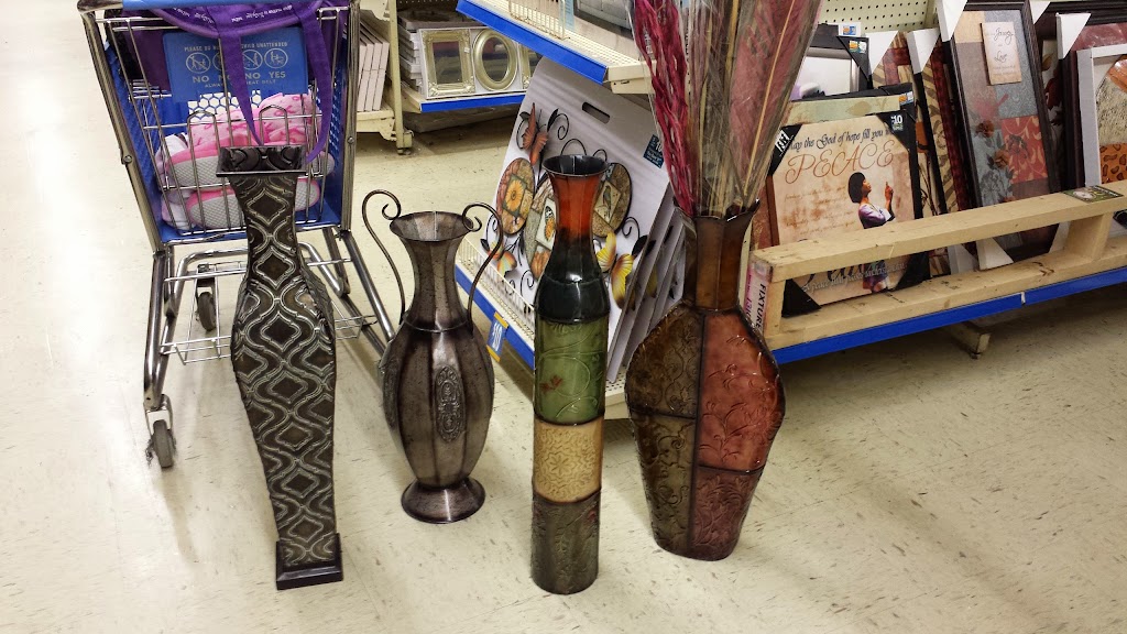 Roses Discount Store | 198 Wakelon Street, Zebulon, NC 27597, USA | Phone: (919) 269-6811