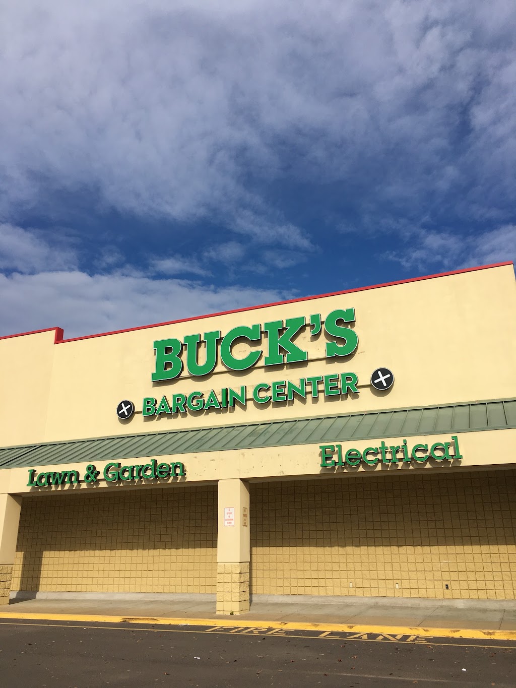 Bucks Bargain Center | 550 Stateline Rd W, Southaven, MS 38671 | Phone: (662) 393-9400