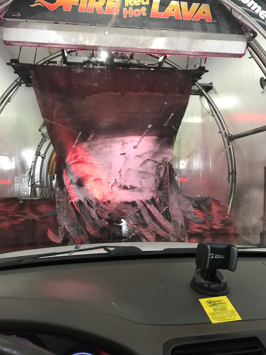 Cruizers Express Car Wash | 1725 S Brookhurst St, Anaheim, CA 92804, USA | Phone: (888) 260-1480