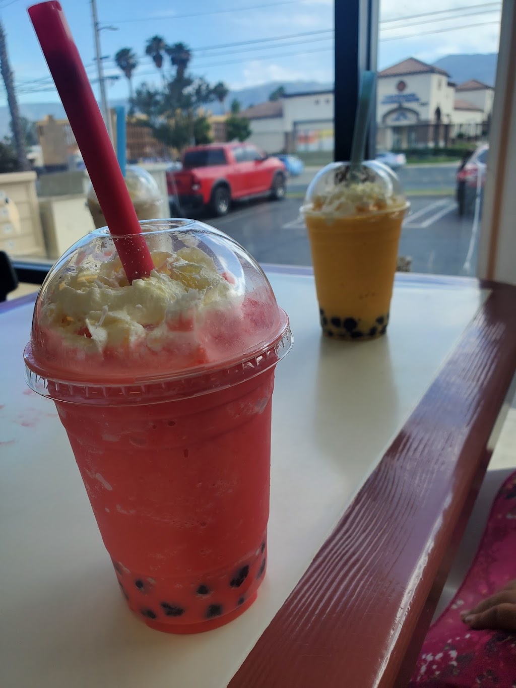 Donut Star | 16738 Lakeshore Dr STE L, Lake Elsinore, CA 92530, USA | Phone: (951) 674-0907