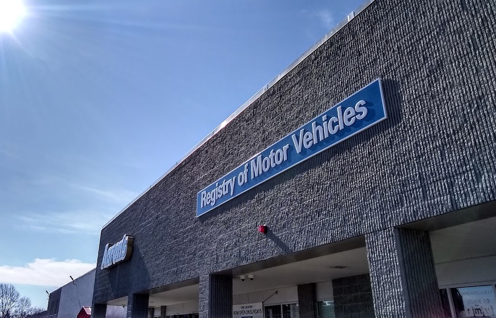 Massachusetts Registry of Motor Vehicles | 1 Washington St, Taunton, MA 02780, USA | Phone: (857) 368-8000