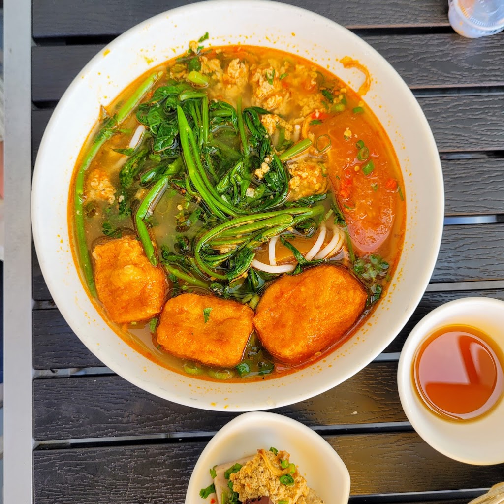 SaigonView | 5127 W Edinger Ave A, Santa Ana, CA 92704, USA | Phone: (714) 486-1298