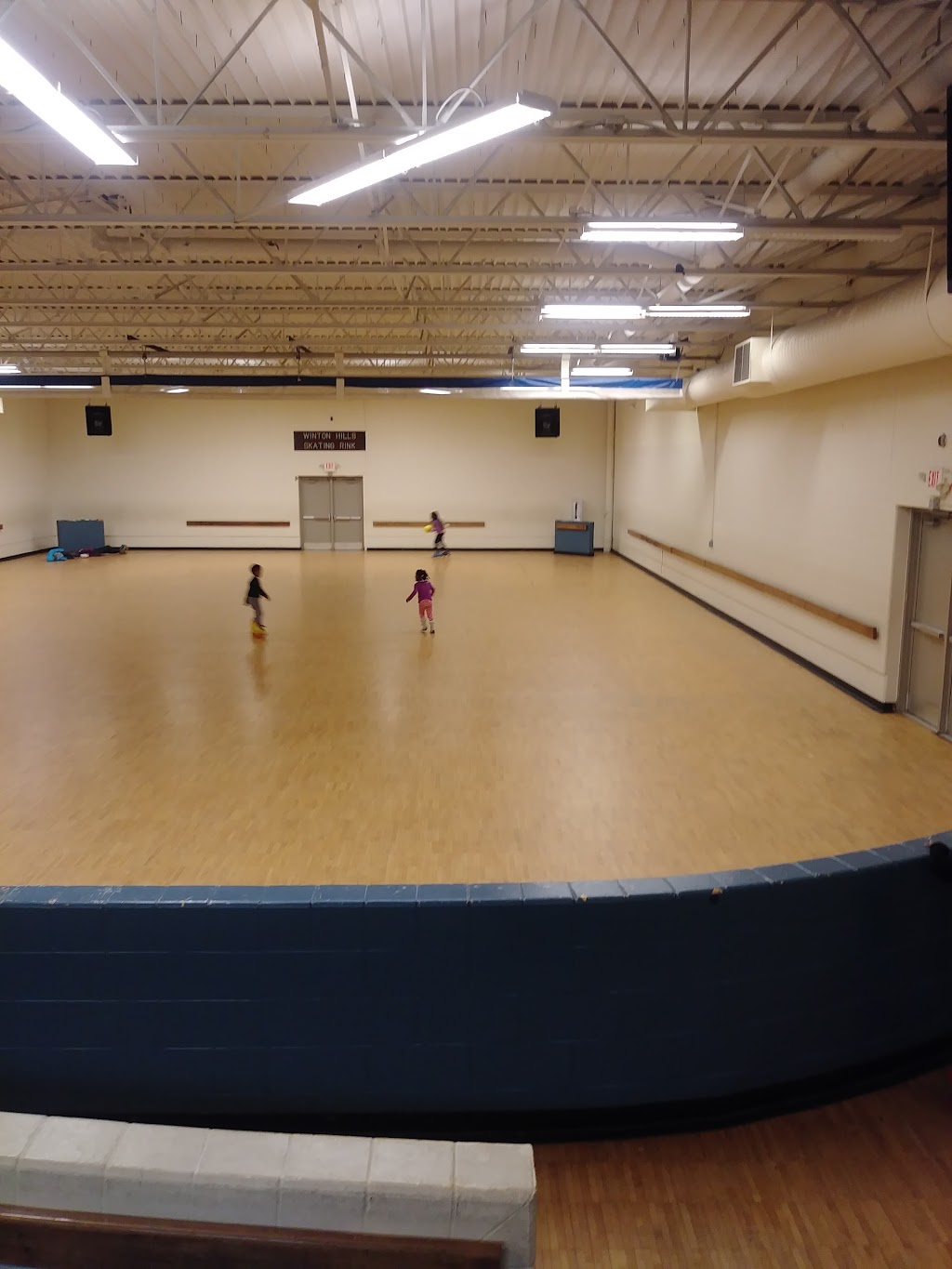 Winton Hills Recreation Center | 5170 Winneste Ave, Cincinnati, OH 45232, USA | Phone: (513) 641-0422