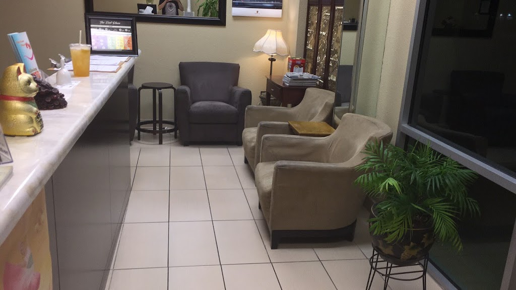 The Foot Place | 3432 E Hebron Pkwy STE 110, Carrollton, TX 75010 | Phone: (972) 930-0664