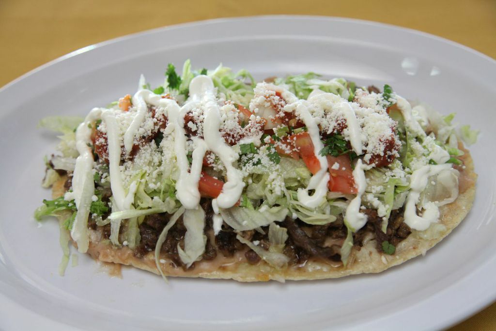 Los Mochis Restaurante Mexicano | 7515 S Central Ave, Los Angeles, CA 90001, USA | Phone: (323) 439-2035