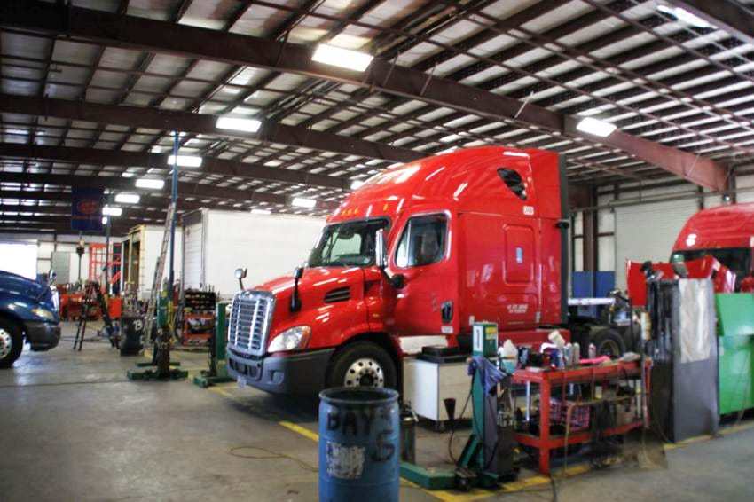 Ap Express Truck and Trailer Repair | 416 Fairview Rd, Bakersfield, CA 93307, USA | Phone: (661) 346-2174