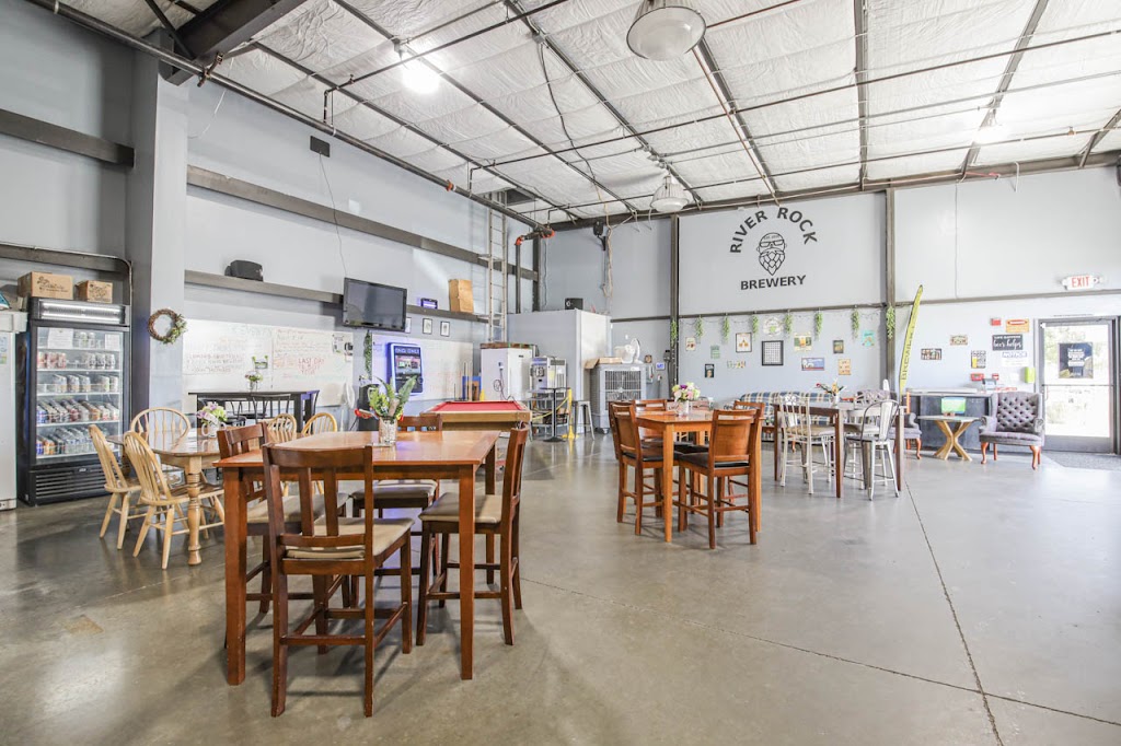 River Rock Brewery | 608 N Lincoln Way, Galt, CA 95632, USA | Phone: (209) 331-6071