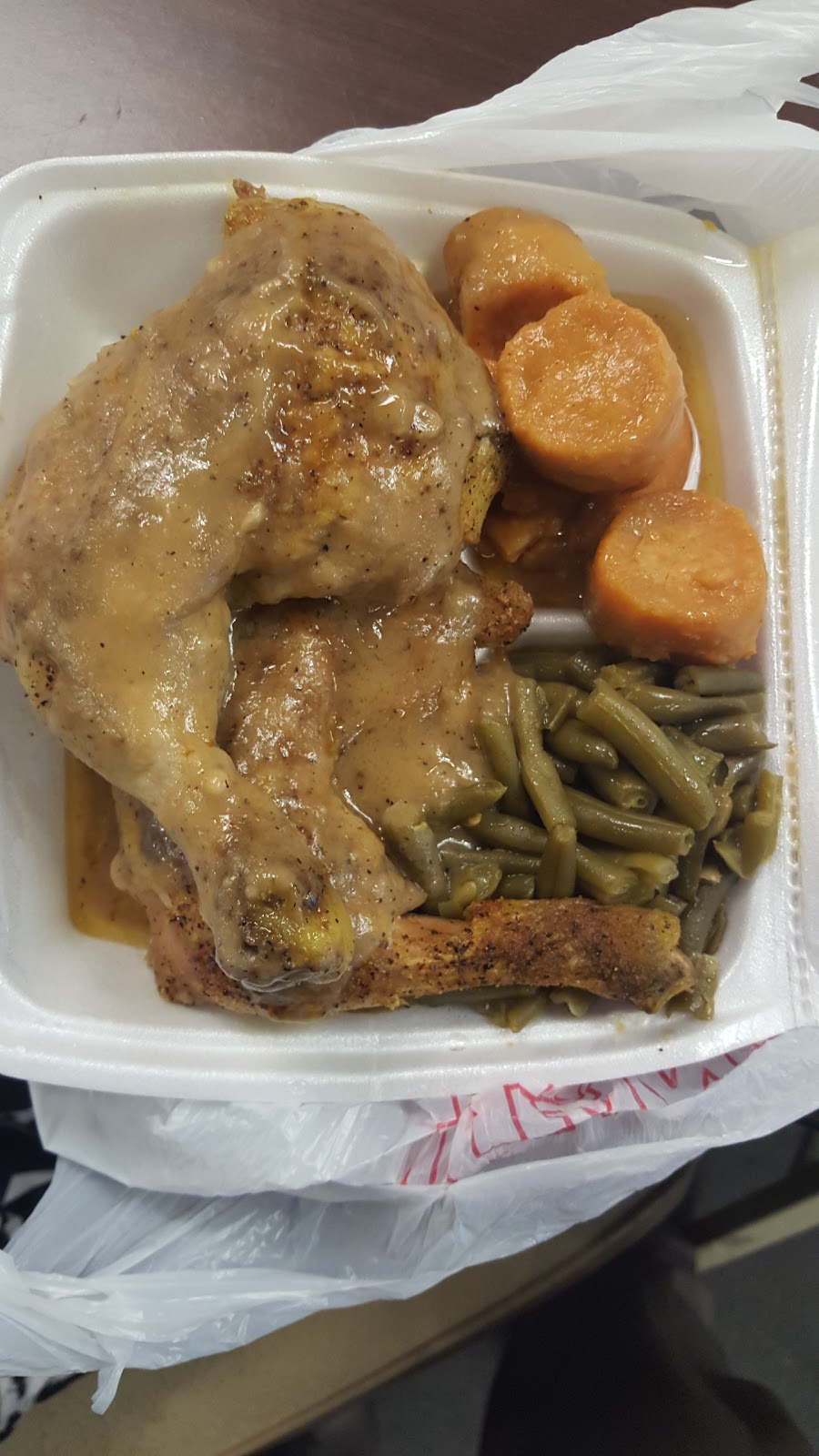 Hoberts Southern Soul Food Restaurant | 4023 E Berry St, Fort Worth, TX 76105, USA | Phone: (817) 534-1604