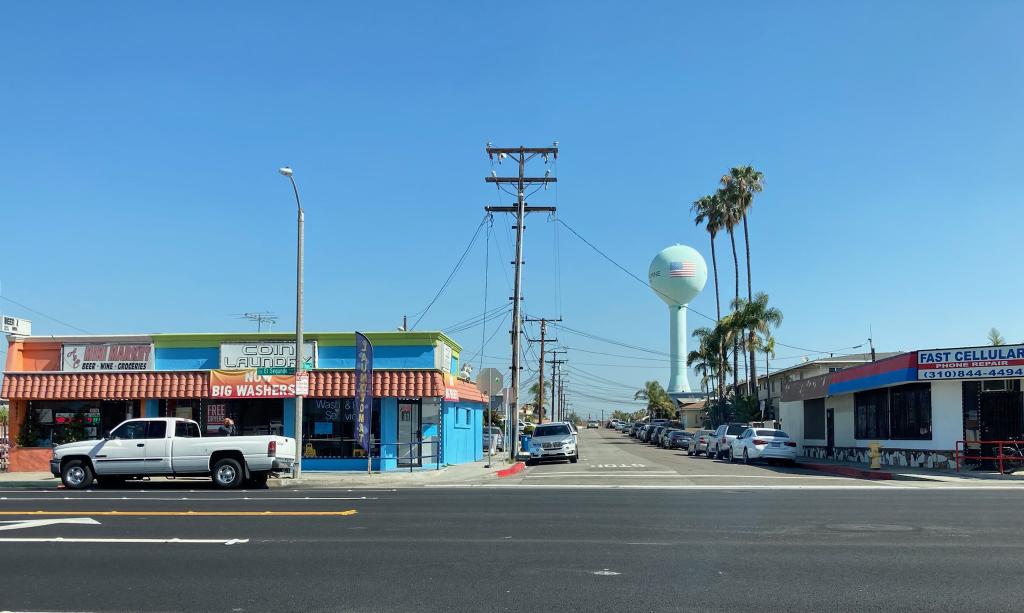 N&N Coin Laundry | 4653 W El Segundo Blvd, Hawthorne, CA 90250 | Phone: (424) 376-8684