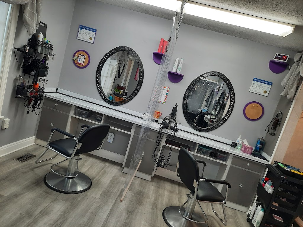 House of Hair Design | 3924 Victoria Ave, Vineland, ON L0R 2C0, Canada | Phone: (905) 562-7206