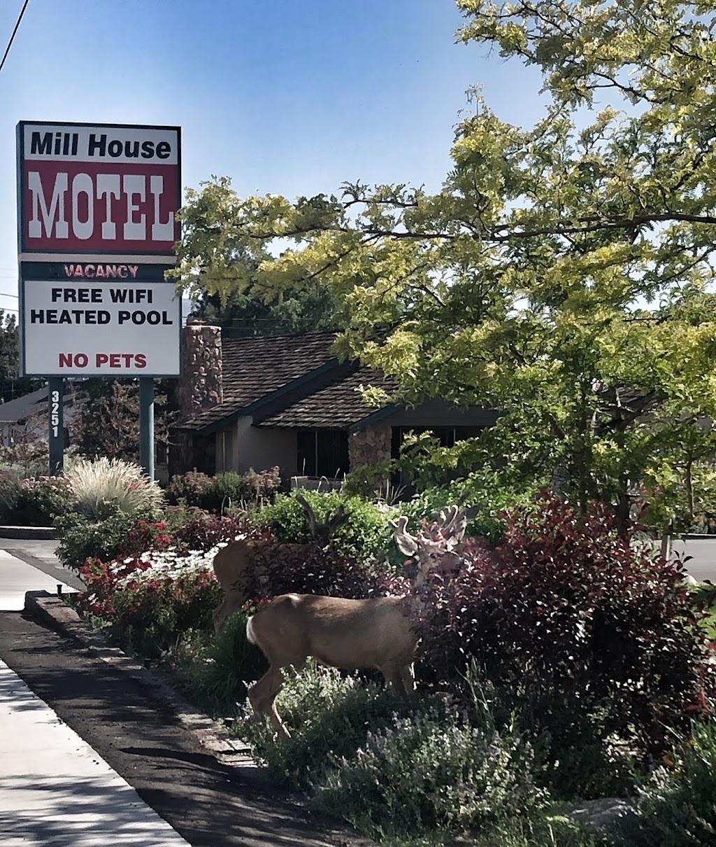 Mill House Inn Motel | 3251 S Carson St, Carson City, NV 89701, USA | Phone: (775) 882-2715