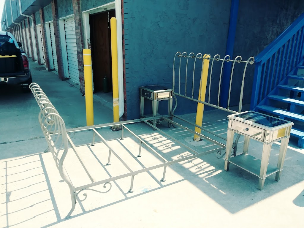 Michies Self Storage | 723 W Ave A, Port Aransas, TX 78373, USA | Phone: (361) 749-4826