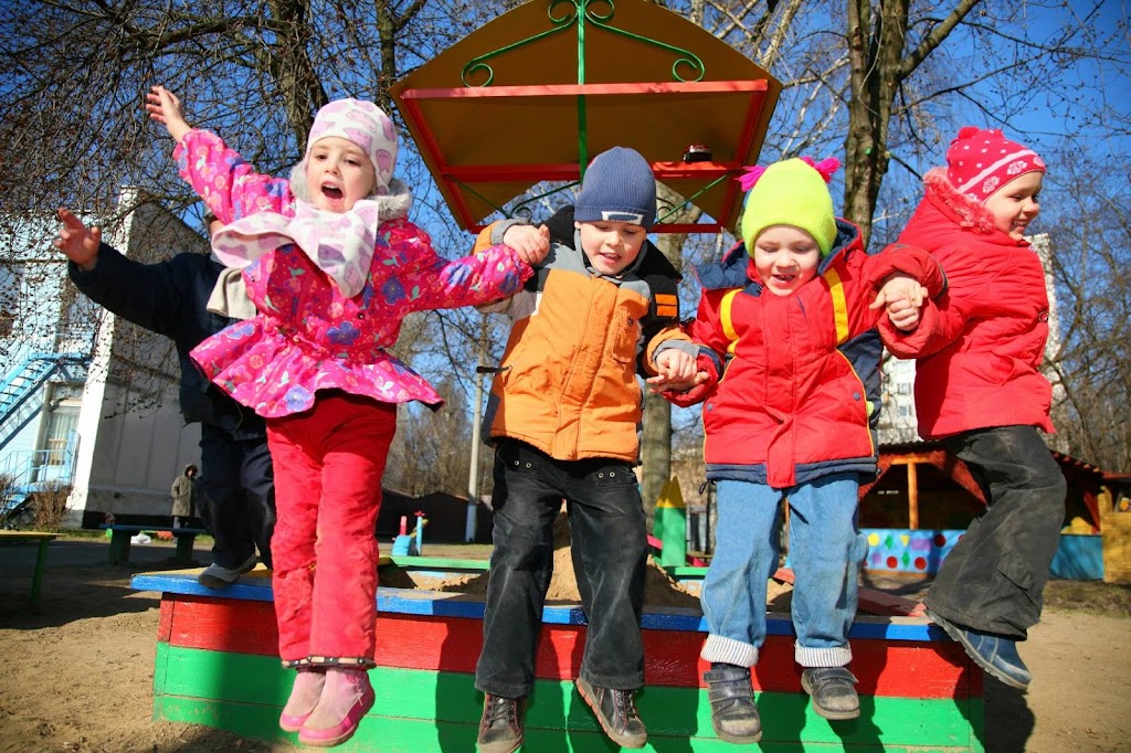 Bloomin Preschool at Lone Pine | 3100 Lone Pine Rd, West Bloomfield Township, MI 48323, USA | Phone: (248) 341-7375