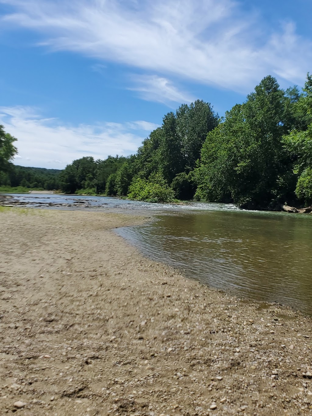 Whitewater River House | 12157 St Marys Rd, Brookville, IN 47012, USA | Phone: (765) 228-2182