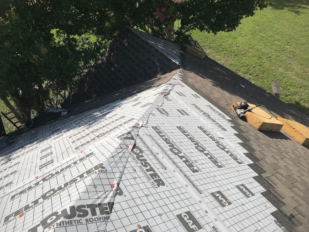 J. Riley Roofing & Gutters | 150 Private Rd 4631, Boyd, TX 76023, USA | Phone: (940) 441-4544