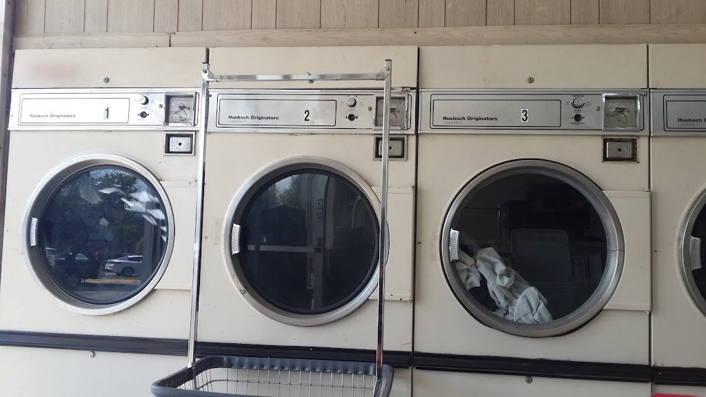 Southport Coin Laundry-Cleaner | 1063 SE 17th St, Fort Lauderdale, FL 33316, USA | Phone: (954) 522-5107