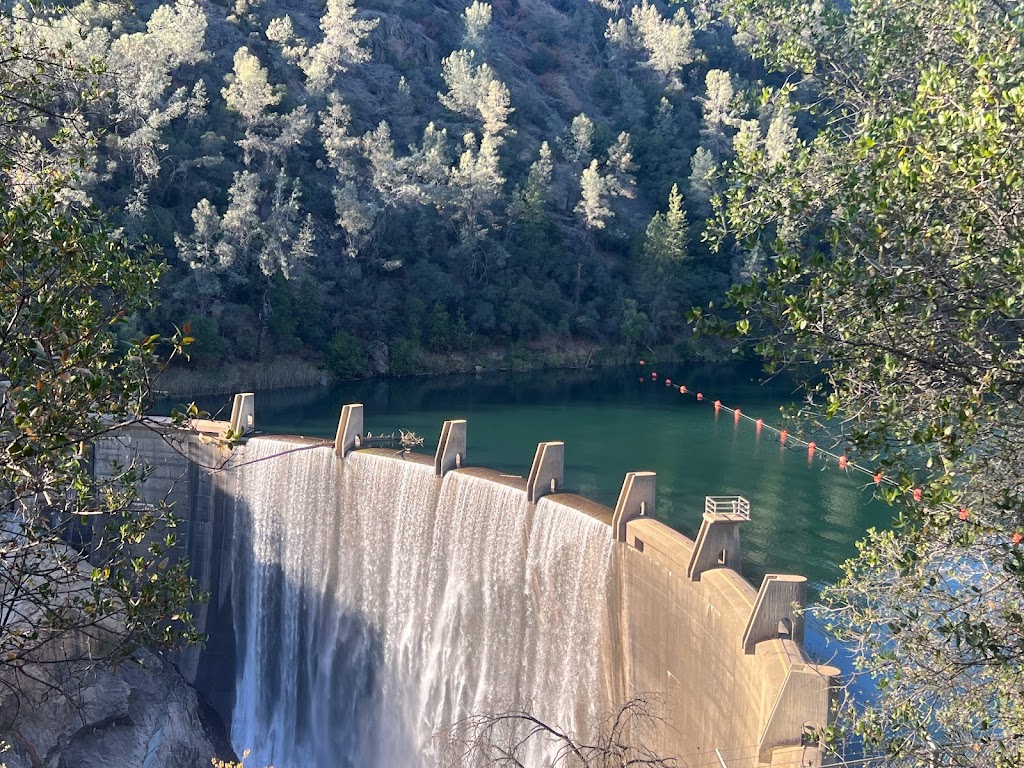 Lower Lake Clementine Dam | Lake Clementine Rd, Auburn, CA 95603, USA | Phone: (530) 885-4527