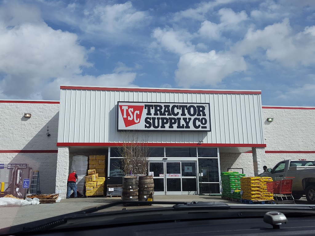 Tractor Supply Co. | 305 Connector Rd, Georgetown, KY 40324 | Phone: (502) 868-1040