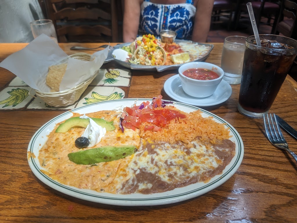 Panchos Restaurant | 3615 Highland Ave, Manhattan Beach, CA 90266, USA | Phone: (310) 545-6670