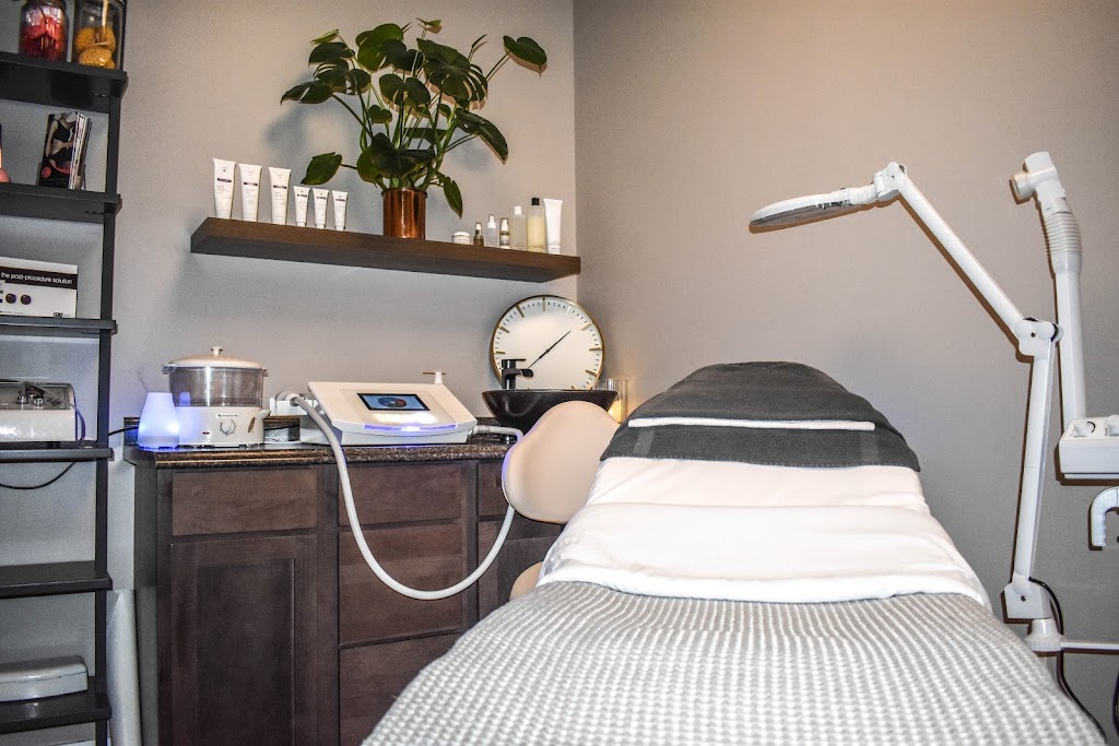 Deify Laser + Beauty Lounge | 102 Van Rensselaer Square, Rensselaer, NY 12144, USA | Phone: (518) 477-4344