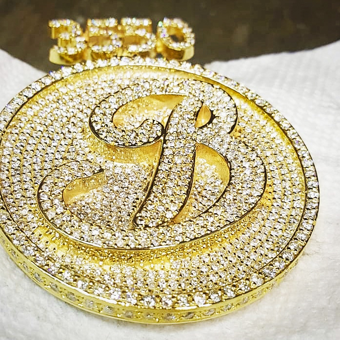 V.I.P. Custom Jewelry & Grillz | Big T Plaza, 4515 Village Fair Dr Ste E18, Dallas, TX 75224, USA | Phone: (214) 371-1772