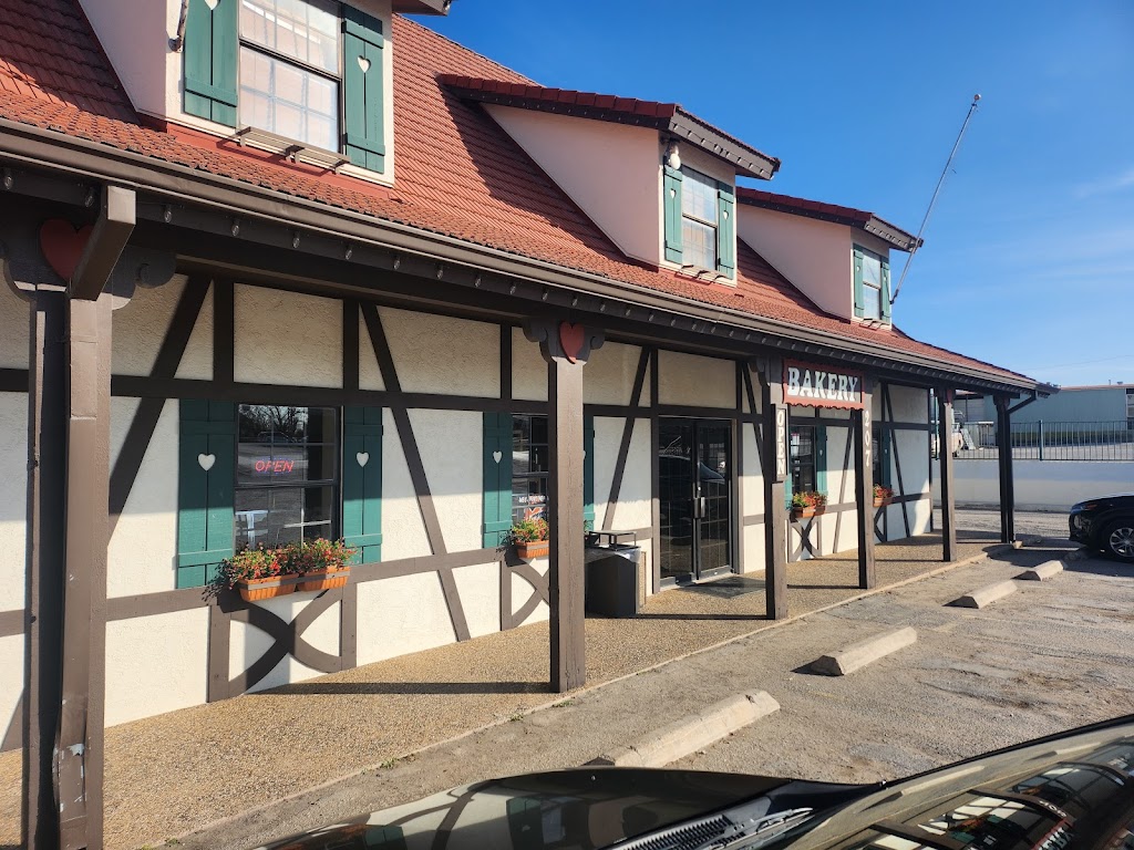 Habys Alsatian Bakery | 207 Old US Hwy 90 E, Castroville, TX 78009, USA | Phone: (830) 538-2118
