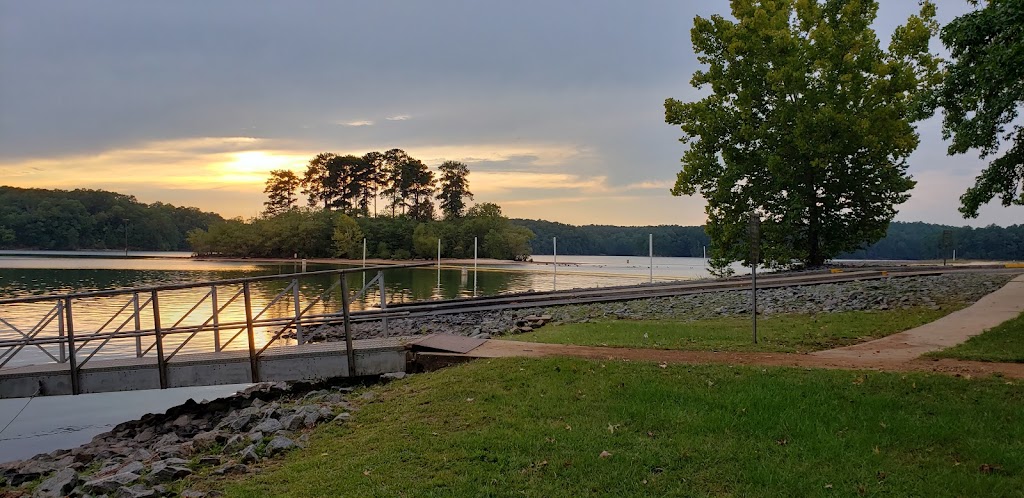 Victoria Landing Boat Launch | 1035-1041 Victoria Landing Dr, Woodstock, GA 30189, USA | Phone: (770) 926-0580