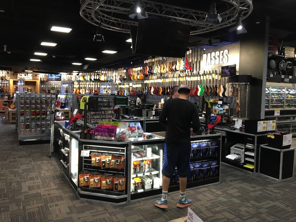 Guitar Center | 2525 W Anderson Ln. #200, Austin, TX 78757, USA | Phone: (512) 419-0310