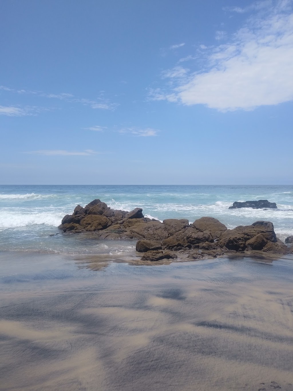 Sunio Beach Club | De Castillos 7, Castillos del Mar, 22713 Rosarito, B.C., Mexico | Phone: 661 527 6518
