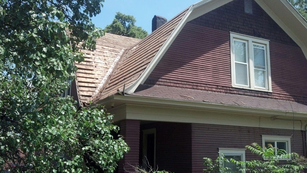 Clarks Roofing and Construction | 304 N 143rd St E Suite A, Wichita, KS 67230, USA | Phone: (316) 854-1260