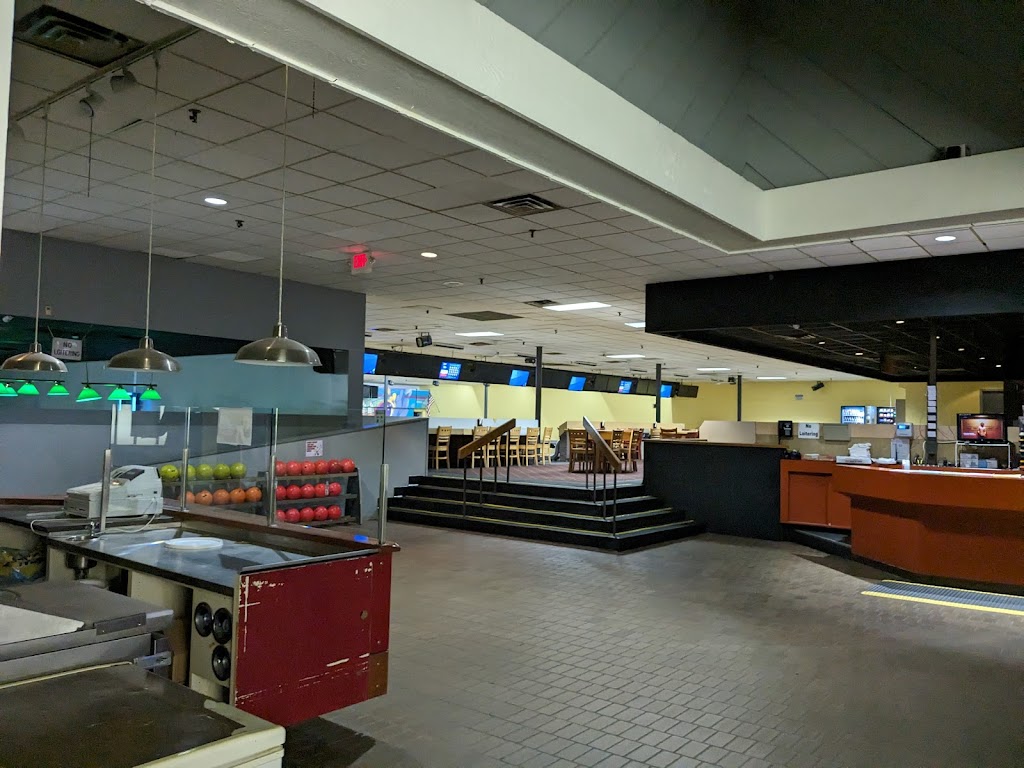 Eastbury Bowling Center | 3000 Atlantic Blvd NE A, Canton, OH 44705, USA | Phone: (330) 452-3700