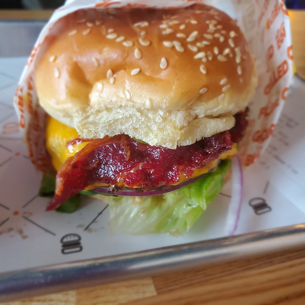 BurgerIM or MiBurger | 4027 E Morada Ln, Stockton, CA 95212, USA | Phone: (209) 689-3332