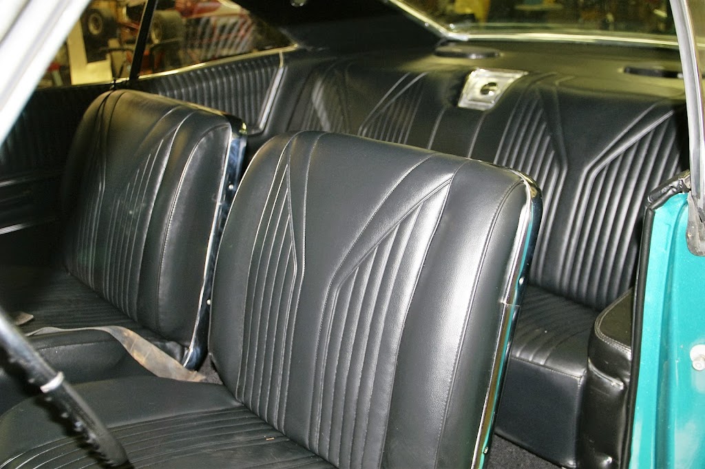 Rabes Auto Upholstery | 34081 S Barlow Rd, Woodburn, OR 97071, USA | Phone: (503) 634-2581
