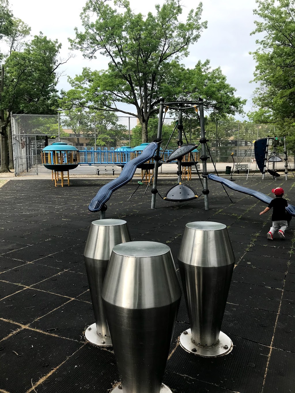 Marie Curie Playground | 209-57A 46th Ave, Bayside, NY 11361, USA | Phone: (212) 639-9675