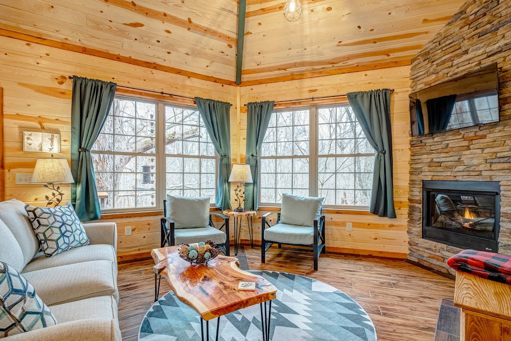 Greenbrier Beechhouse Luxury Treehouse | 6434 Morton Rd, Greenbrier, TN 37073, USA | Phone: (585) 278-6003