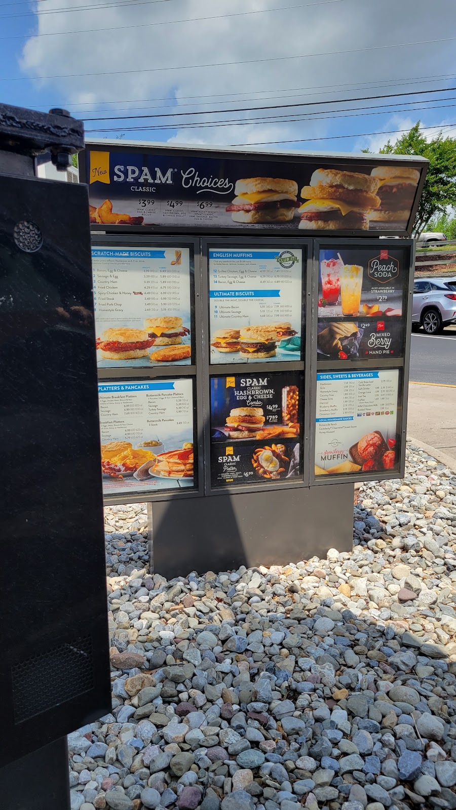 Biscuitville | 921 S Main St, Kernersville, NC 27284, USA | Phone: (336) 996-0616