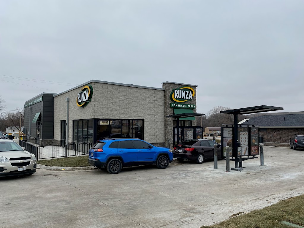 Runza Restaurant | 1119 N 6th St, Beatrice, NE 68310, USA | Phone: (402) 223-3656