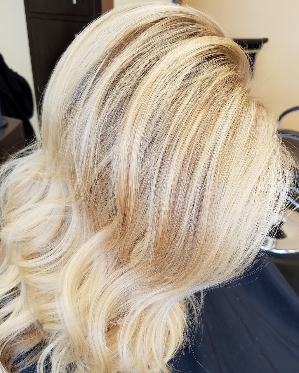 Hair by Michelle Giddens | 600 S Green Valley Pkwy, Henderson, NV 89052, USA | Phone: (949) 859-1900