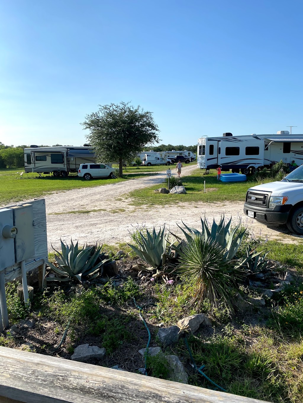 Rock ridge RV Park. | 1647 Charco Rd, Tuleta, TX 78162, USA | Phone: (361) 362-5950