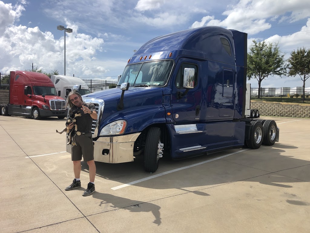 Premier Truck Group | 4200 Port Blvd A, Dallas, TX 75241 | Phone: (972) 225-4300