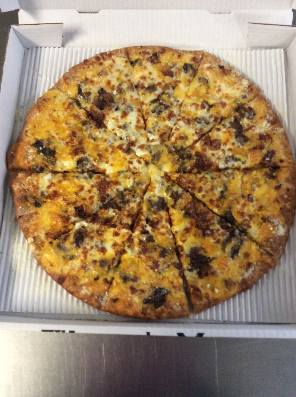 Tanos Pizza | 1320 Woodlawn Ave, Napoleon, OH 43545, USA | Phone: (419) 599-1057