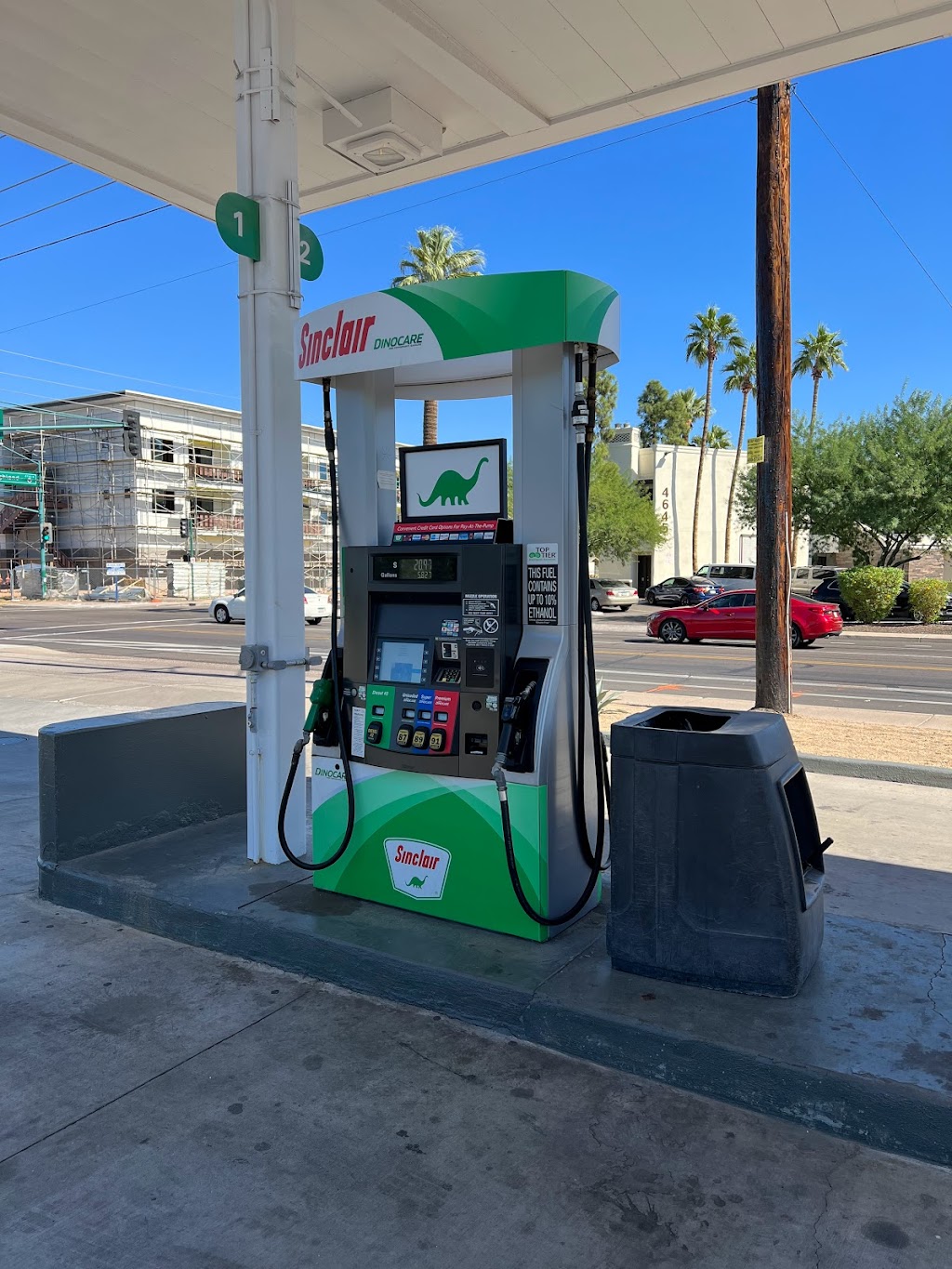 Sinclair Gas Station | 4644 N 12th St, Phoenix, AZ 85014, USA | Phone: (602) 285-1757