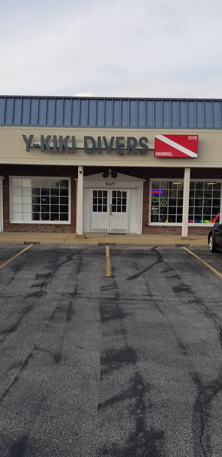 Y-Kiki Divers Chesterfield | 13477 Olive Blvd, Chesterfield, MO 63017, USA | Phone: (314) 469-8722