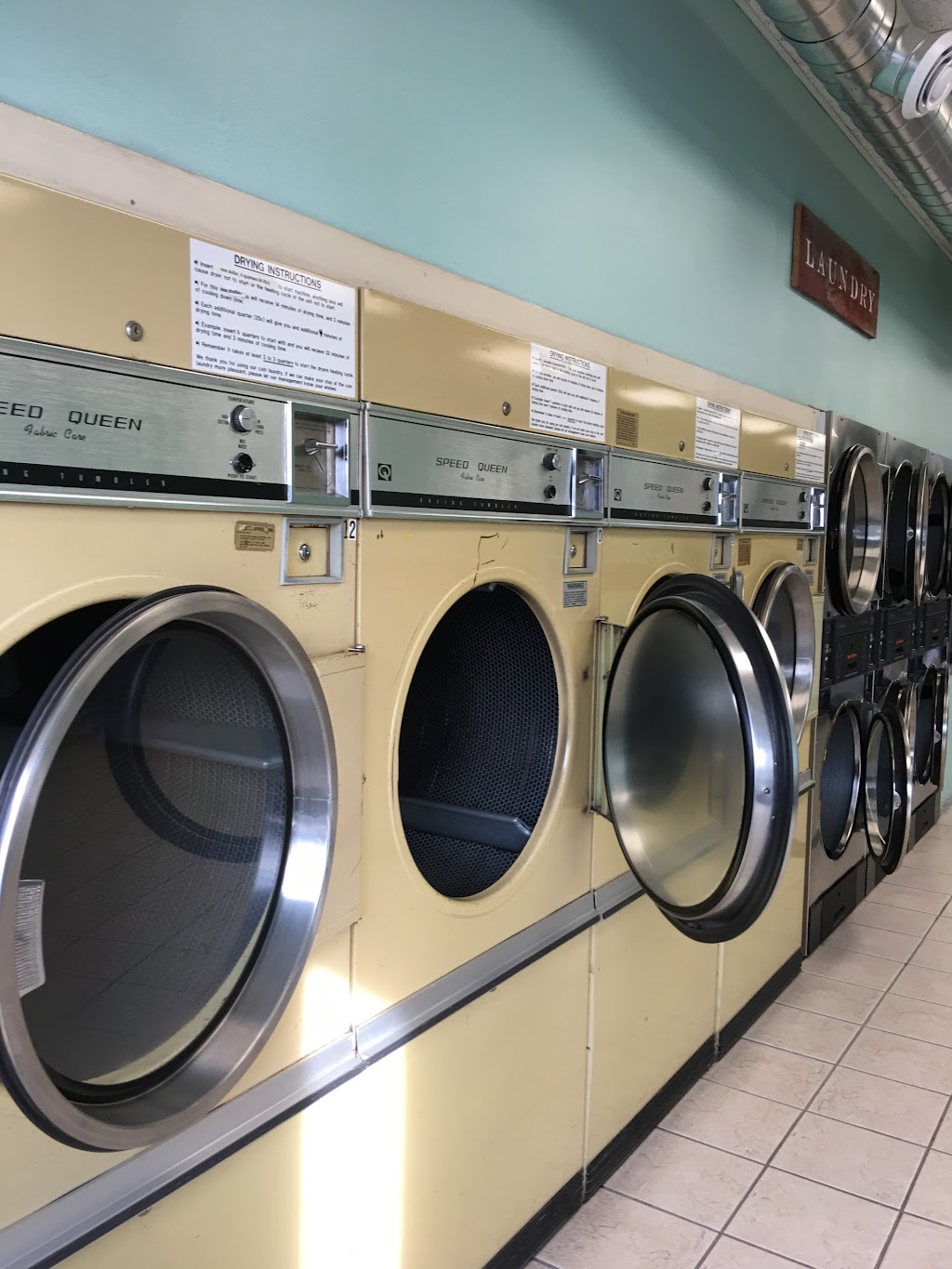 Orono Coin Laundry | 2160 Wayzata Blvd, Long Lake, MN 55356 | Phone: (952) 476-6789