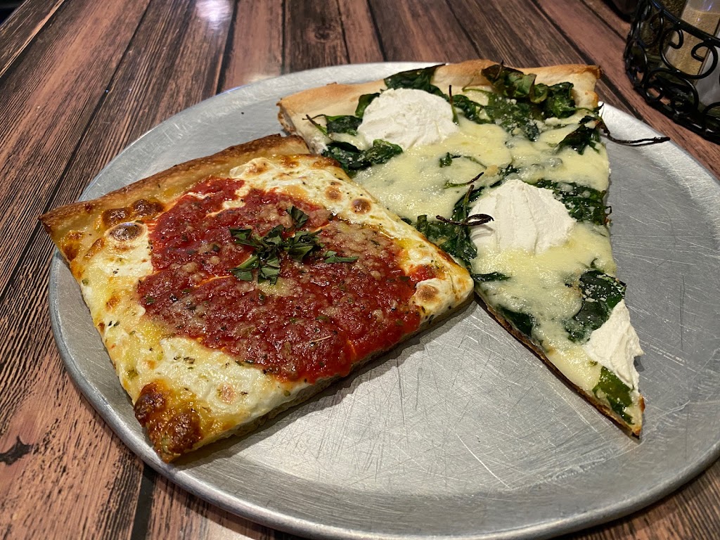 Panatieris Pizza & Pasta- Bedminster | 75 Washington Valley Rd, Bedminster, NJ 07921, USA | Phone: (908) 306-0197