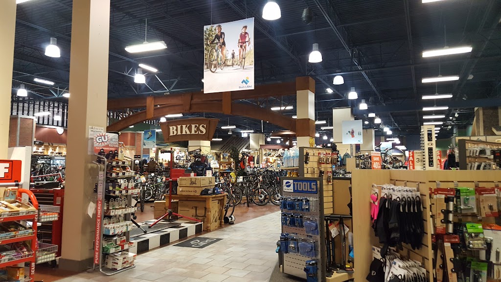 Sun & Ski Sports | 3000 Grapevine Mills Pkwy Ste 119, Grapevine, TX 76051, USA | Phone: (972) 355-9424