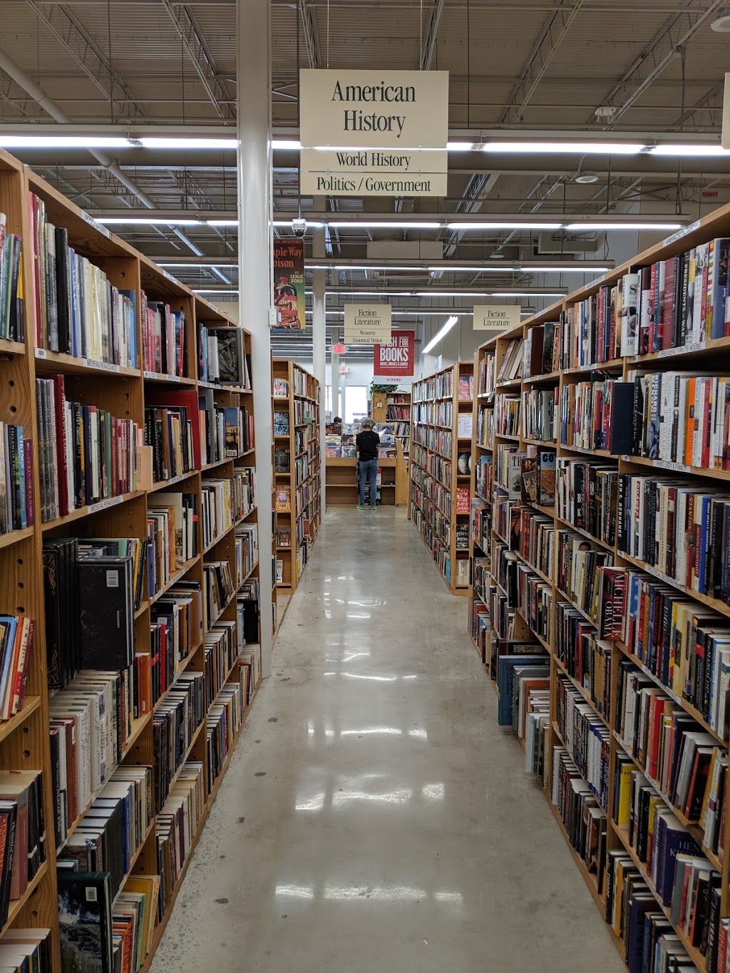 Half Price Books | 2615 N Decatur Rd, Decatur, GA 30033, USA | Phone: (404) 377-4593