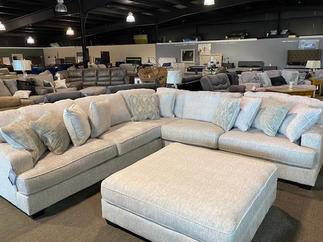 Showcase Furniture | 904 W North St, Kendallville, IN 46755, USA | Phone: (260) 349-0320