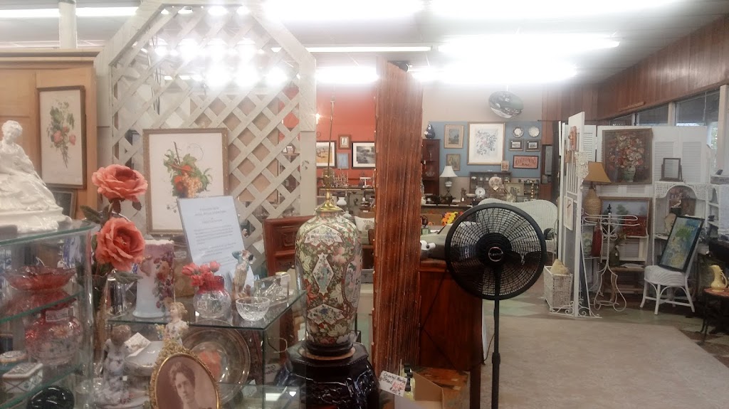 Bohemianville Antiques LLC | 11952 Ferdinand St, St Francisville, LA 70775, USA | Phone: (225) 635-0107